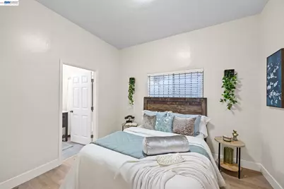 1526 Munson Way, Oakland, CA 94606 - Photo 15