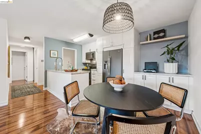 199 Montecito Ave #301, Oakland, CA 94610 - Photo 9