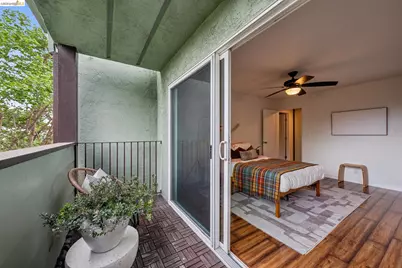 199 Montecito Ave #301, Oakland, CA 94610 - Photo 25