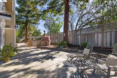 35587 Reymouth Dr, Newark, CA 94560 - Photo 37