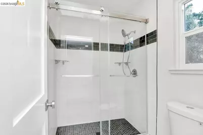 1060 Woodglen Dr, Oakley, CA 94561 - Photo 17