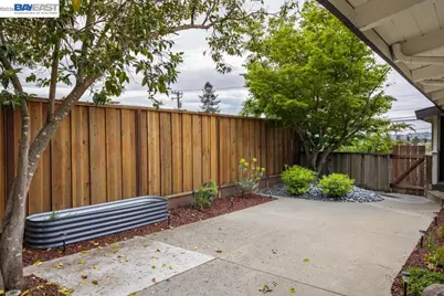 18650 Center St, Castro Valley, CA 94546 - Photo 23