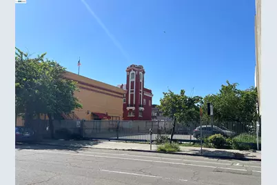 273 9th St, Oakland, CA 94607 - Photo 7