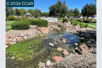 2499 Bellchase Dr, Manteca, CA 95336 - Photo 27