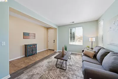 2350 Winchester Loop, Discovery Bay, CA 94505 - Photo 9