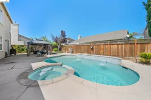 2350 Winchester Loop, Discovery Bay, CA 94505 - Photo 3