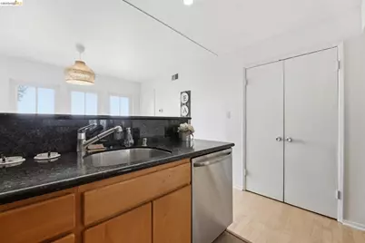 2634 Virginia St #33, Berkeley, CA 94709 - Photo 19
