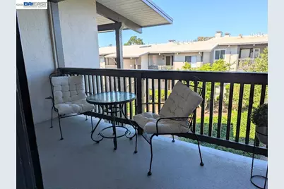 19100 Crest Ave #24, Castro Valley, CA 94546 - Photo 3