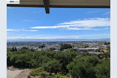 19100 Crest Ave #24, Castro Valley, CA 94546 - Photo 17