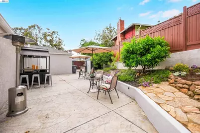 22643 Valley View Dr, Hayward, CA 94541 - Photo 39