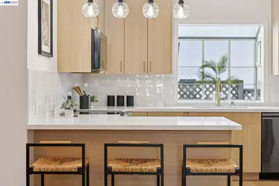 743 Hill Ave, South San Francisco, CA 94080 - Photo 15