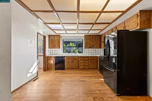 1097 Camino Verde Cir, Walnut Creek, CA 94597 - Photo 7