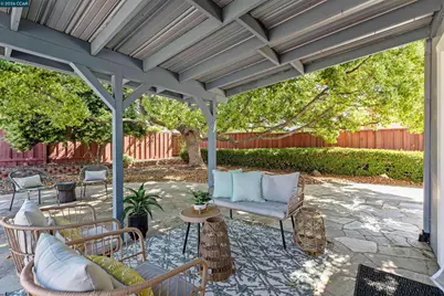1724 Carriage Dr, Walnut Creek, CA 94598 - Photo 43