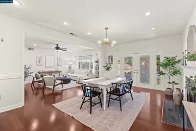 1724 Carriage Dr, Walnut Creek, CA 94598 - Photo 11
