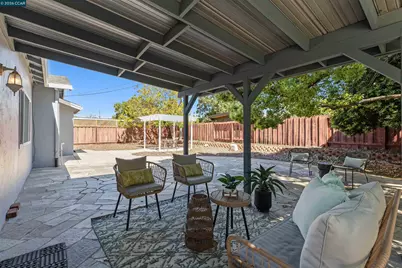 1724 Carriage Dr, Walnut Creek, CA 94598 - Photo 39