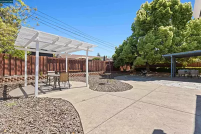 1724 Carriage Dr, Walnut Creek, CA 94598 - Photo 49