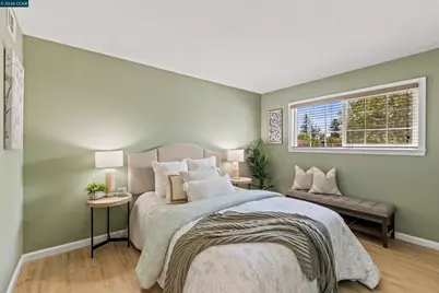 1724 Carriage Dr, Walnut Creek, CA 94598 - Photo 31