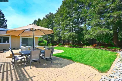 3374 Whitehaven Drive, Walnut Creek, CA 94598 - Photo 11