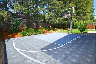 3374 Whitehaven Drive, Walnut Creek, CA 94598 - Photo 13