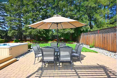 3374 Whitehaven Drive, Walnut Creek, CA 94598 - Photo 9