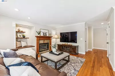 2426 Tapestry Way, Pleasanton, CA 94566 - Photo 13