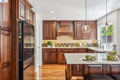 2426 Tapestry Way, Pleasanton, CA 94566 - Photo 17