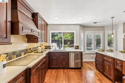 2426 Tapestry Way, Pleasanton, CA 94566 - Photo 23