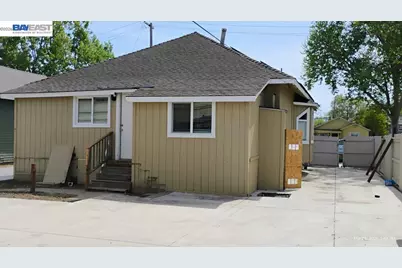 742 4th St, Hollister, CA 95023 - Photo 7