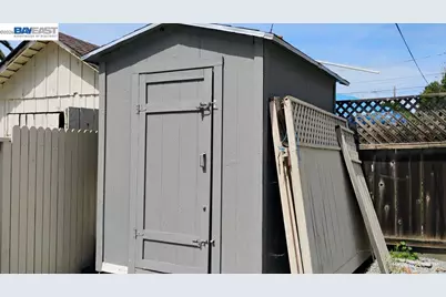 742 4th St, Hollister, CA 95023 - Photo 9