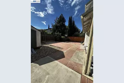 15055 Hollyhock Ct, Lathrop, CA 95330 - Photo 23