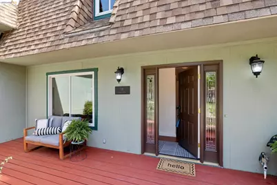 18 North Cir, Oakland, CA 94611 - Photo 7