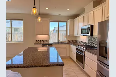 937 Lindsay Ln, Clovis, CA 93619 - Photo 11