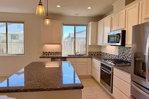 937 Lindsay Ln, Clovis, CA 93619 - Photo 11