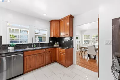 84 Oakes Blvd, San Leandro, CA 94577 - Photo 15