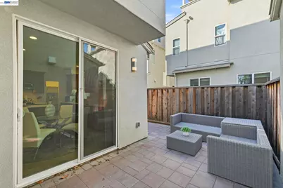 8553 Schooner Way, Newark, CA 94560 - Photo 33