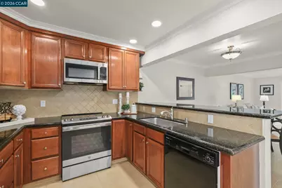 2057 Golden Rain Rd #4, Walnut Creek, CA 94595 - Photo 11