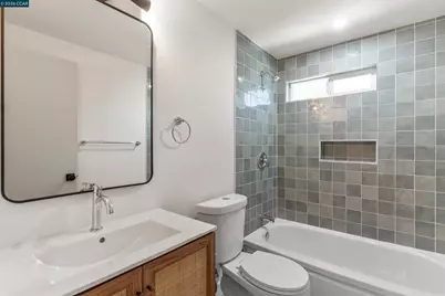 4661 Driftwood Ct, El Sobrante, CA 94803 - Photo 17