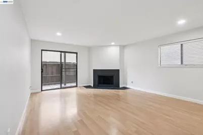 99 Cleaveland Rd #15, Pleasant Hill, CA 94523 - Photo 3