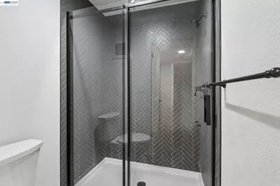 99 Cleaveland Rd #15, Pleasant Hill, CA 94523 - Photo 17