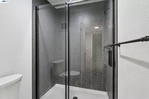 99 Cleaveland Rd, Pleasant Hill, CA 94523 - Photo 17