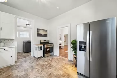 1549 5th Ave, Oakland, CA 94606 - Photo 11