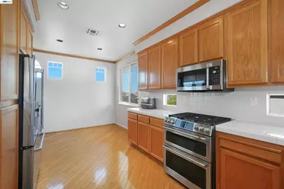 5810 Gold Creek Dr, Castro Valley, CA 94552 - Photo 11