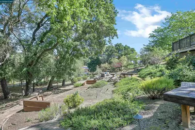 975 Calle Verde, Martinez, CA 94553 - Photo 41
