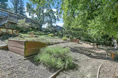 975 Calle Verde, Martinez, CA 94553 - Photo 49