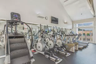 6400 Christie Ave, Emeryville, CA 94608 - Photo 37