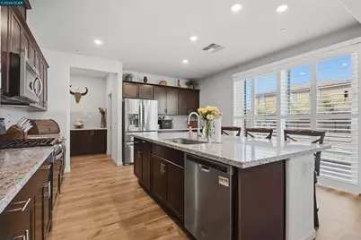 1655 Apricot Ct, Dixon, CA 95620 - Photo 19