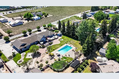 139 Loren Ln, Oakley, CA 94561 - Photo 5