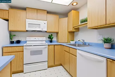 2333 Pine Knoll Dr #14, Walnut Creek, CA 94595 - Photo 9