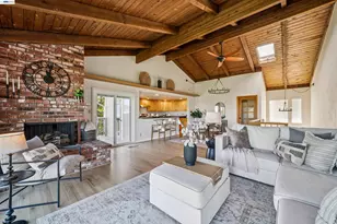 471 Ridgeview Dr, Pleasant Hill, CA 94523 - Photo 3