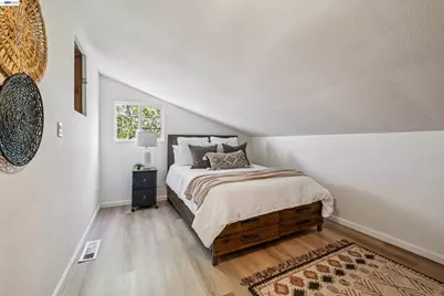 471 Ridgeview Dr, Pleasant Hill, CA 94523 - Photo 19